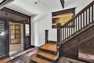 2040 Laketon Rd, Pittsburgh, PA 15221 - Photo 10