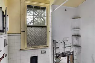 2040 Laketon Rd, Pittsburgh, PA 15221 - Photo 24