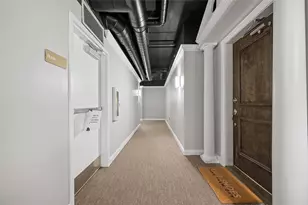 306 Fourth Ave, Pittsburgh, PA 15222 - Photo 10