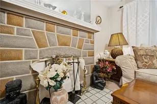 745 Anaheim St, Pittsburgh, PA 15219 - Photo 8