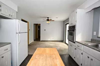 4355 E Barlind Dr, Pittsburgh, PA 15227 - Photo 14