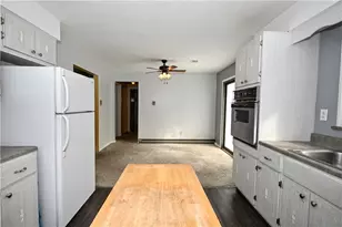 4355 E Barlind Dr, Pittsburgh, PA 15227 - Photo 14