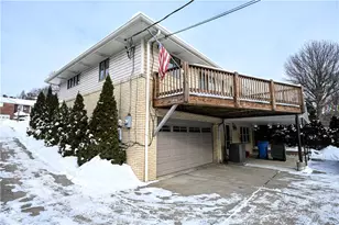 4355 E Barlind Dr, Pittsburgh, PA 15227 - Photo 6