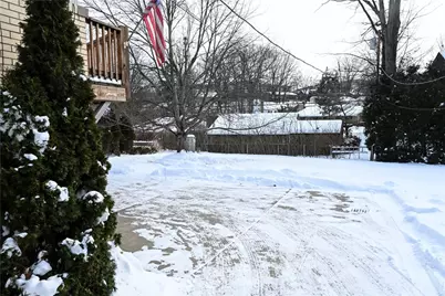 4355 E Barlind Dr, Pittsburgh, PA 15227 - Photo 38