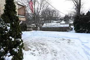 4355 E Barlind Dr, Pittsburgh, PA 15227 - Photo 38