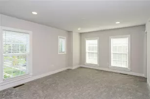 701 Halcyon Ln, Cranberry Township, PA 16066 - Photo 22