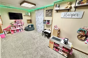 210 Highland Dr, Elizabeth Twp/Boro, PA 15037 - Photo 42