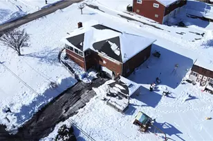 210 Highland Dr, Elizabeth Twp/Boro, PA 15037 - Photo 10