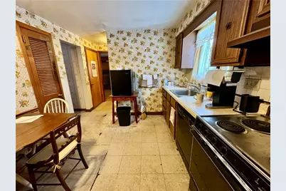 133 Spartan Dr, Bethel Park, PA 15102 - Photo 14