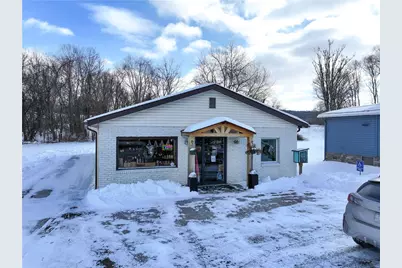 417 S Center Ave, Hempfield Township, PA 15672 - Photo 2