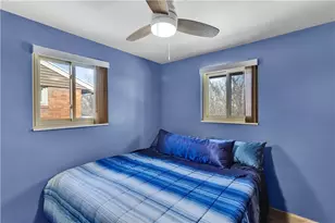 422 Dunbar Dr, Wilkins Township, PA 15235 - Photo 18