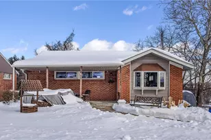 422 Dunbar Dr, Wilkins Township, PA 15235 - Photo 1