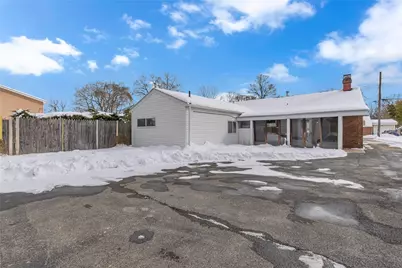 115 Eastern Ave, Moon/Crescent Twp, PA 15108 - Photo 2