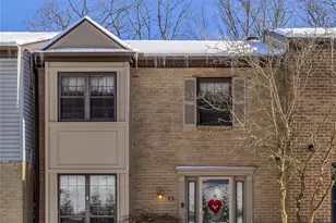 422 Edgetree Ln, Murrysville, PA 15668 - Photo 1