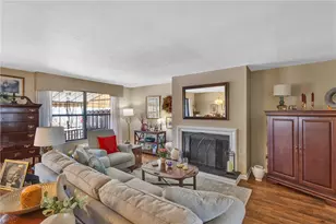 422 Edgetree Ln, Murrysville, PA 15668 - Photo 8