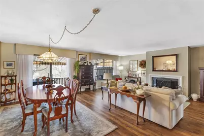 422 Edgetree Ln, Murrysville, PA 15668 - Photo 2