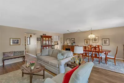 422 Edgetree Ln, Murrysville, PA 15668 - Photo 6