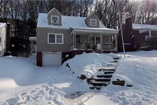 464 Greenridge Rd, New Kensington, PA 15068 - Photo 1