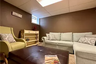 1210 Pemberton St, Pittsburgh, PA 15212 - Photo 18