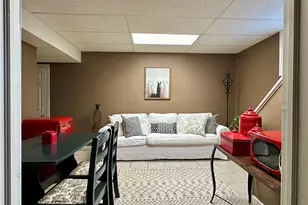 1210 Pemberton St, Pittsburgh, PA 15212 - Photo 16