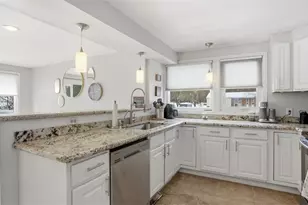 1246 Lakevue Dr, Penn Township, PA 16001 - Photo 4