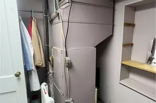 129 S Buhl Farm Dr, Hermitage, PA 16148 - Photo 36