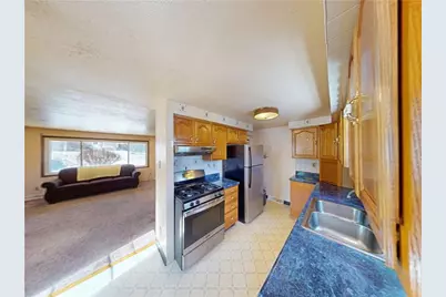 135 Thomas Ave, Butler, PA 16001 - Photo 8