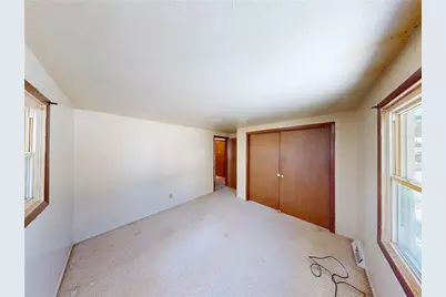 135 Thomas Ave, Butler, PA 16001 - Photo 18