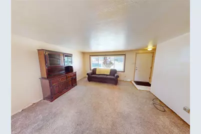 135 Thomas Ave, Butler, PA 16001 - Photo 6