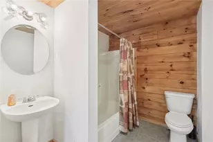 315 Frankfort Springs Dr, Hanover Township, PA 15043 - Photo 26