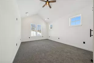 100 Barndo Dr, Fairview Township, PA 16025 - Photo 14