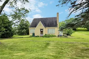 2573 Nicholson Rd, Pittsburgh, PA 15143 - Photo 2