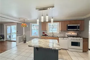 109 Shangri La Dr, Monroeville, PA 15146 - Photo 10