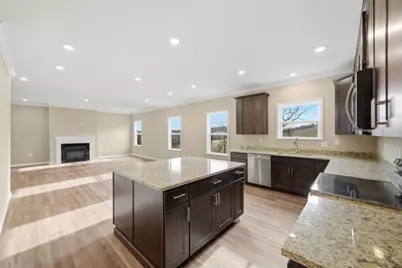 510 Gardenia Dr, Rostraver, PA 15012 - Photo 8