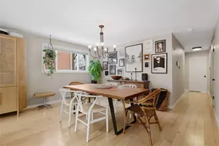 824 Foxland Dr, Pittsburgh, PA 15243 - Photo 14