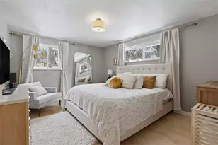 824 Foxland Dr, Pittsburgh, PA 15243 - Photo 26