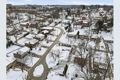 824 Foxland Dr, Pittsburgh, PA 15243 - Photo 44