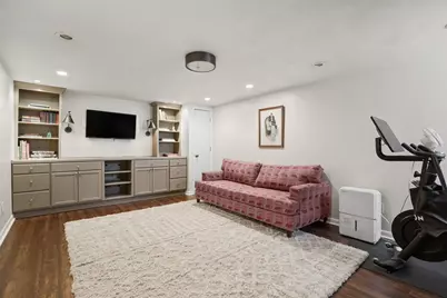 824 Foxland Dr, Pittsburgh, PA 15243 - Photo 36