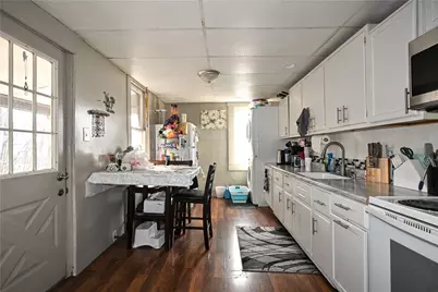 27 1st St, Houston, PA 15342 - Photo 14