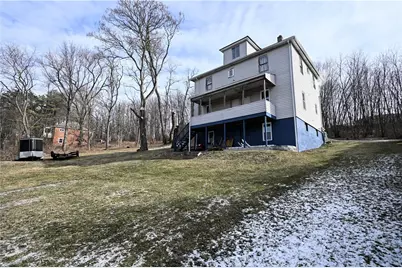 27 1st St, Houston, PA 15342 - Photo 8