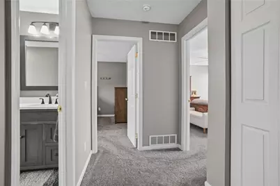 402 Acre Ave, Twp of But NW, PA 16001 - Photo 30