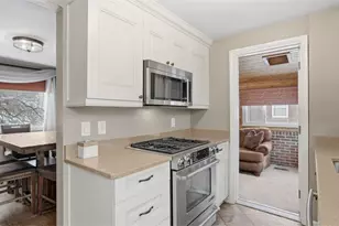 8440 Remington Dr, Pittsburgh, PA 15237 - Photo 6