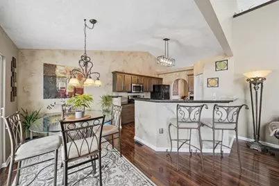 140 Cedar Ridge Dr, Center Township, PA 15061 - Photo 8