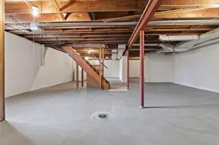 2001 Cypress Dr, White Oak, PA 15131 - Photo 36