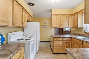 2001 Cypress Dr, White Oak, PA 15131 - Photo 12