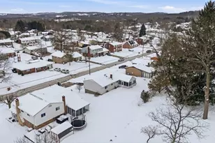 221 Bainbridge Dr, Center Township, PA 15001 - Photo 36