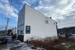 160 McKean, Donora, PA 15012 - Photo 1