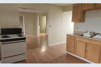 160 McKean, Donora, PA 15012 - Photo 4