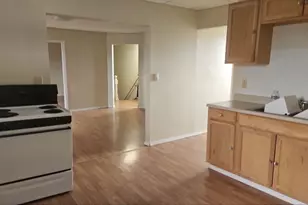 160 McKean, Donora, PA 15033 - Photo 4