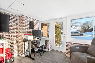 710 Santone Dr, Hempfield Township, PA 15601 - Photo 18